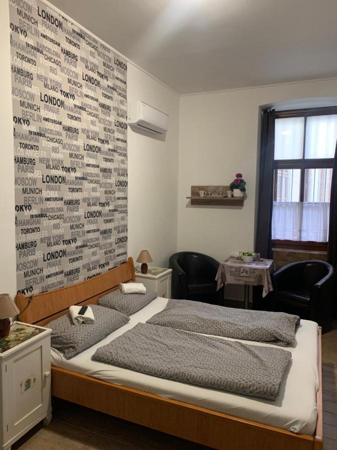 Anna Apartman Pápa Exterior foto