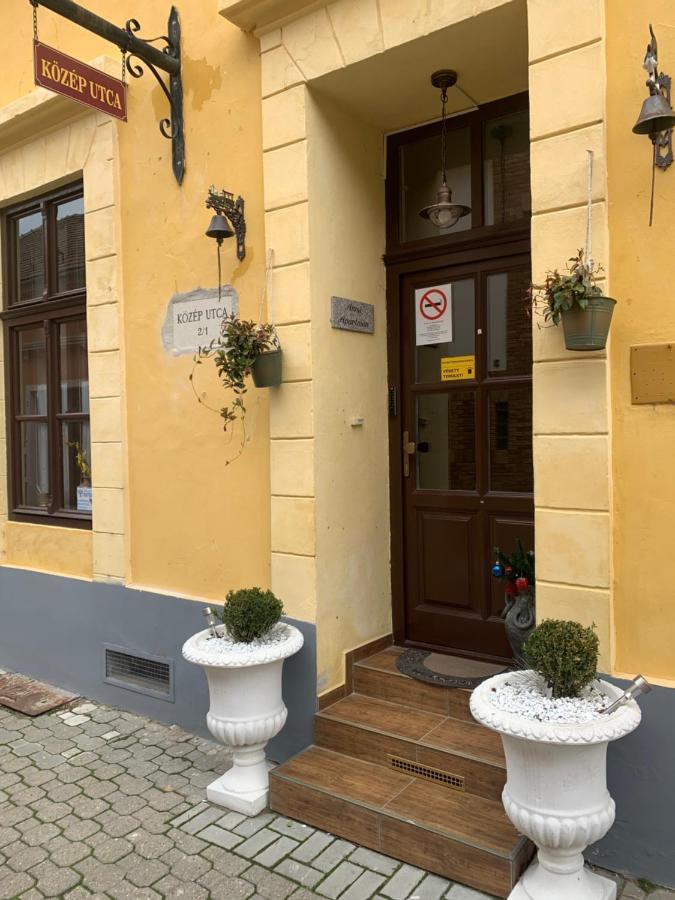 Anna Apartman Pápa Exterior foto